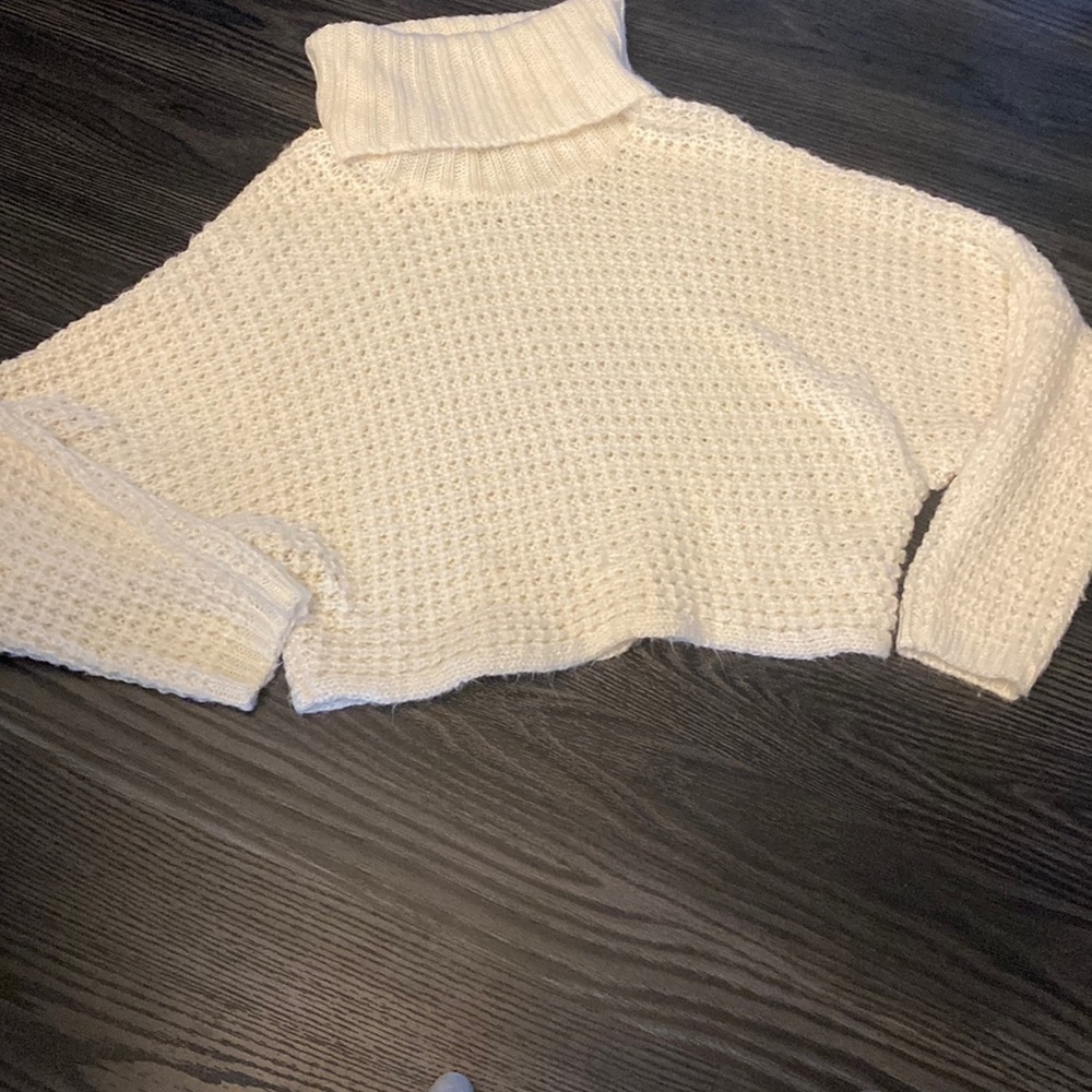 🍍EXPRESS COWL NECK CROPP SWEATER🍍SIZE XS🍍M-2